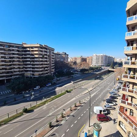 Dos Torres Tauriel - Espacioso Apartamento Con Impresionantes Vistas Y Garaje Privado Сарагоса Екстер'єр фото